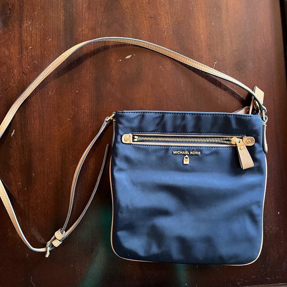 Micheal Kors Crossbody Bag